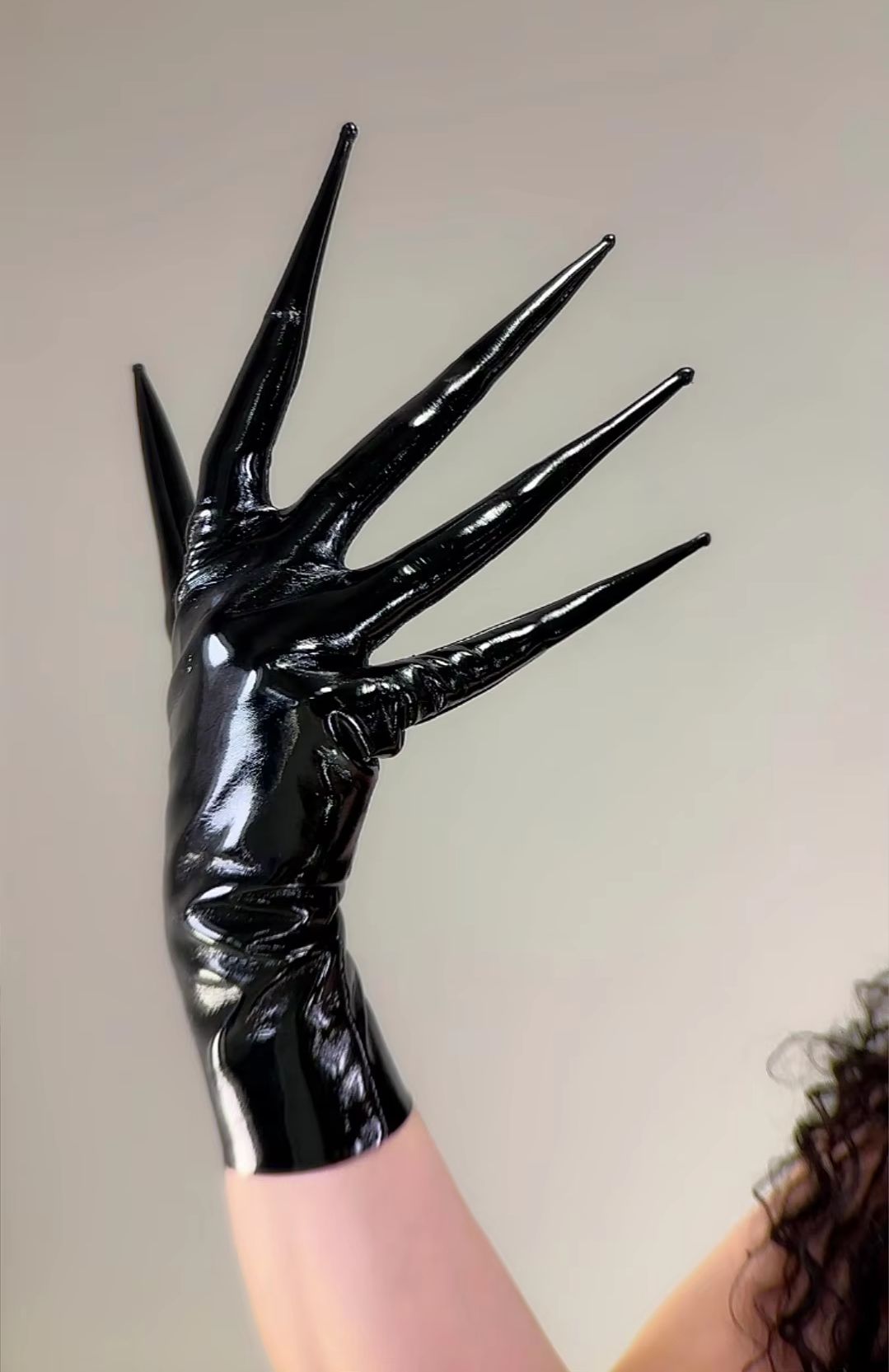 Parlak Siyah Pençe Eldivenleri - Patent Leather Shine incelemesi ve fiyatı